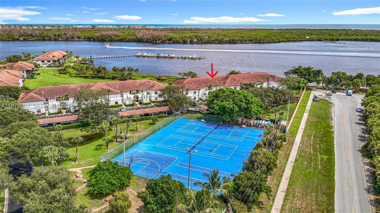 6082 SE Landing Way, Unit 11, Stuart, FL 34997 Photo