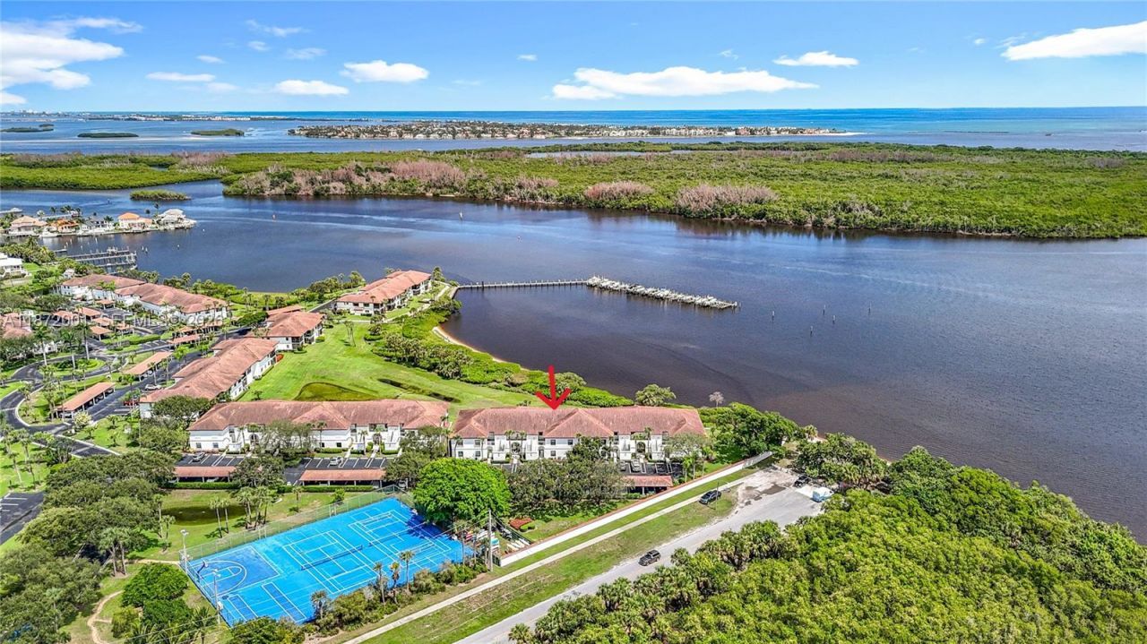 6082 SE Landing Way, Unit 11, Stuart, FL 34997 Photo