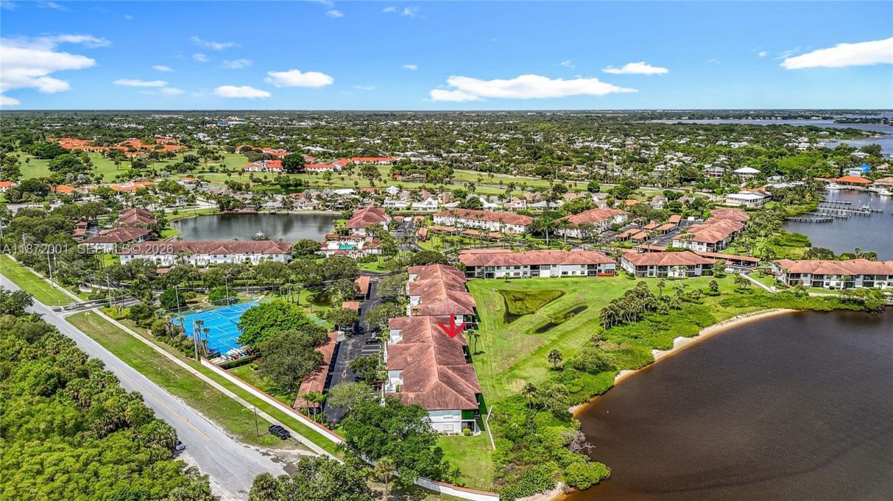 6082 SE Landing Way, Unit 11, Stuart, FL 34997 Photo
