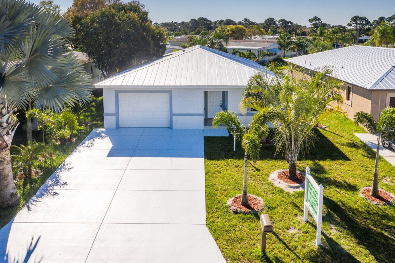 9 Don Quixote Lane, Port Saint Lucie, FL 34952 Photo