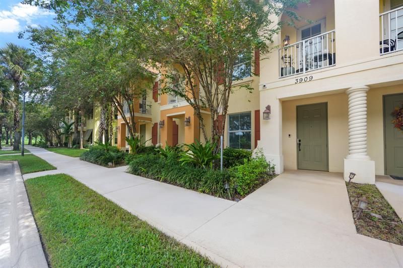 3909 Monarch Lane, Unit 3909, Coconut Creek, FL 33073 Photo