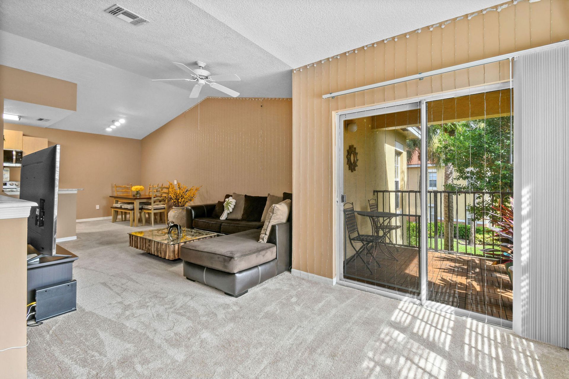 10354 Fox Trail Road S, Unit 1505, West Palm Beach, FL 33411 Photo