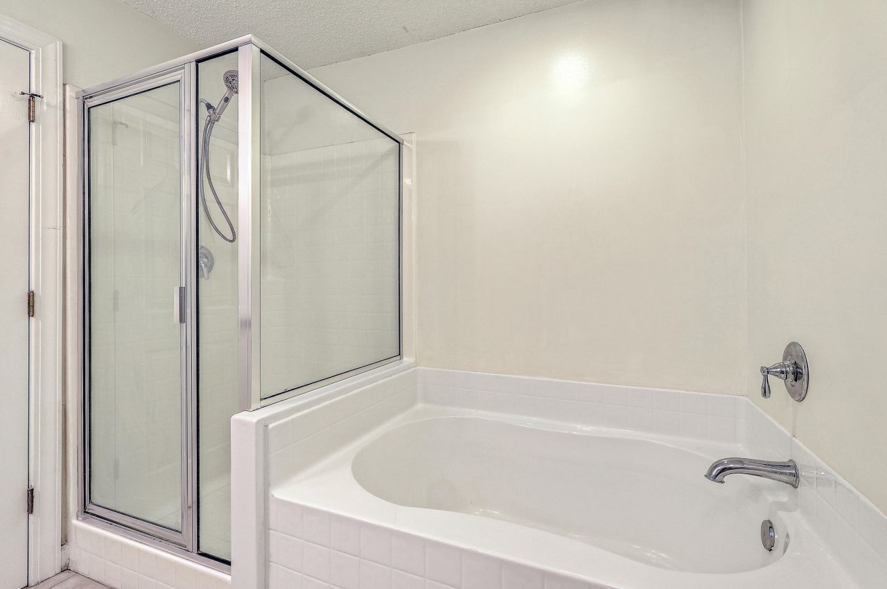 2935 Sweetleaf Lane Photo 24