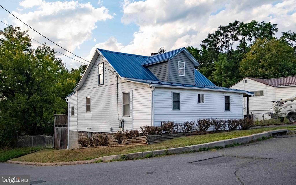 61 Maple Street, Cumberland, MD 21502 Main Photo