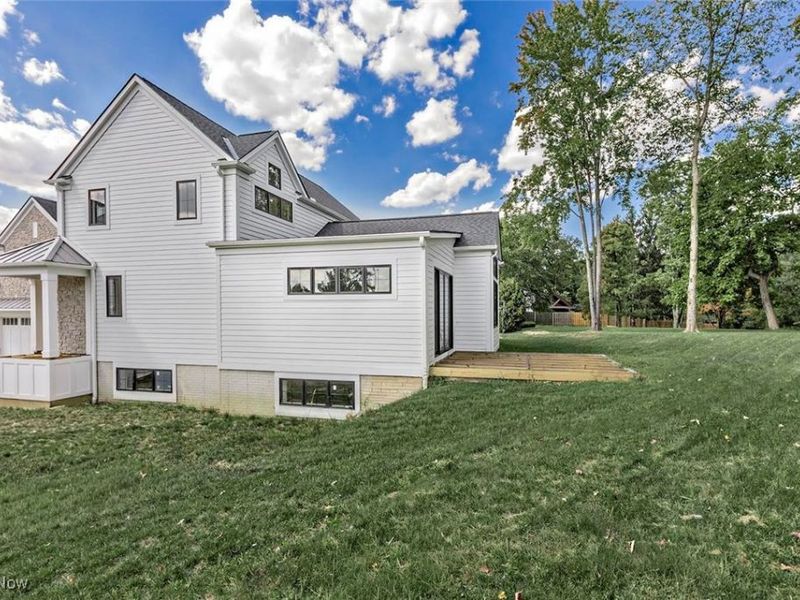 207 S Main Street, Chagrin Falls, OH 44022 Photo 2