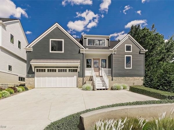 225 S Main Street, Chagrin Falls, OH 44022