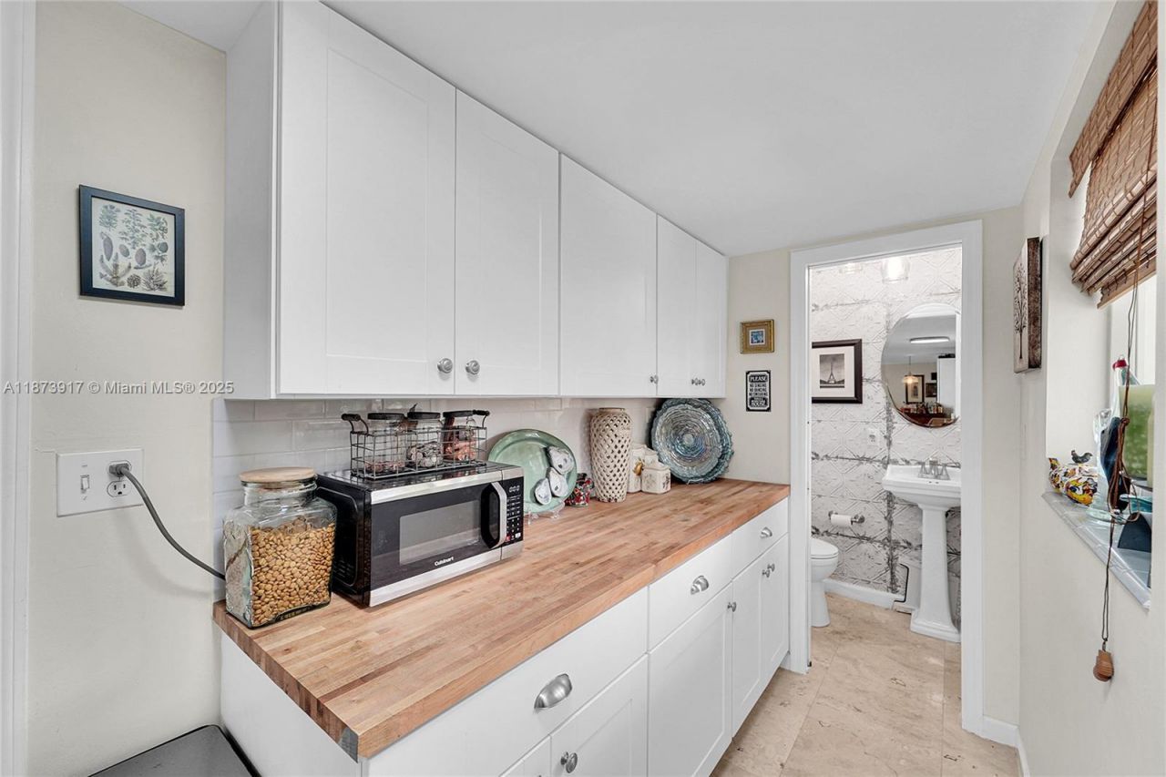 1431 S Ocean Blvd #11, Lauderdale by the Sea, FL 33062 Photo