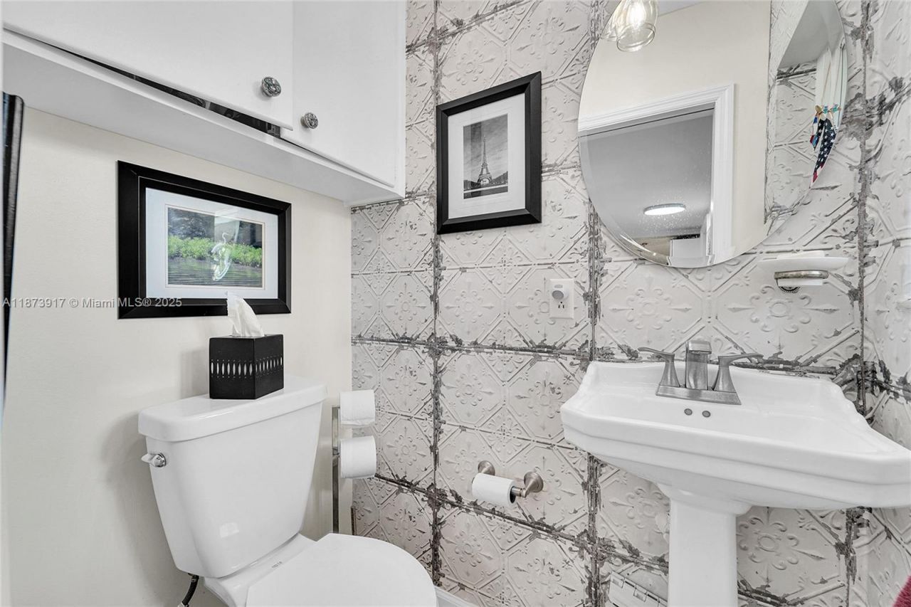 1431 S Ocean Blvd #11, Lauderdale by the Sea, FL 33062 Photo