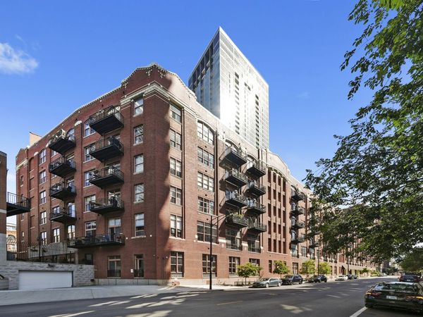 360 W Illinois Street, Unit 614, Chicago, IL 60654