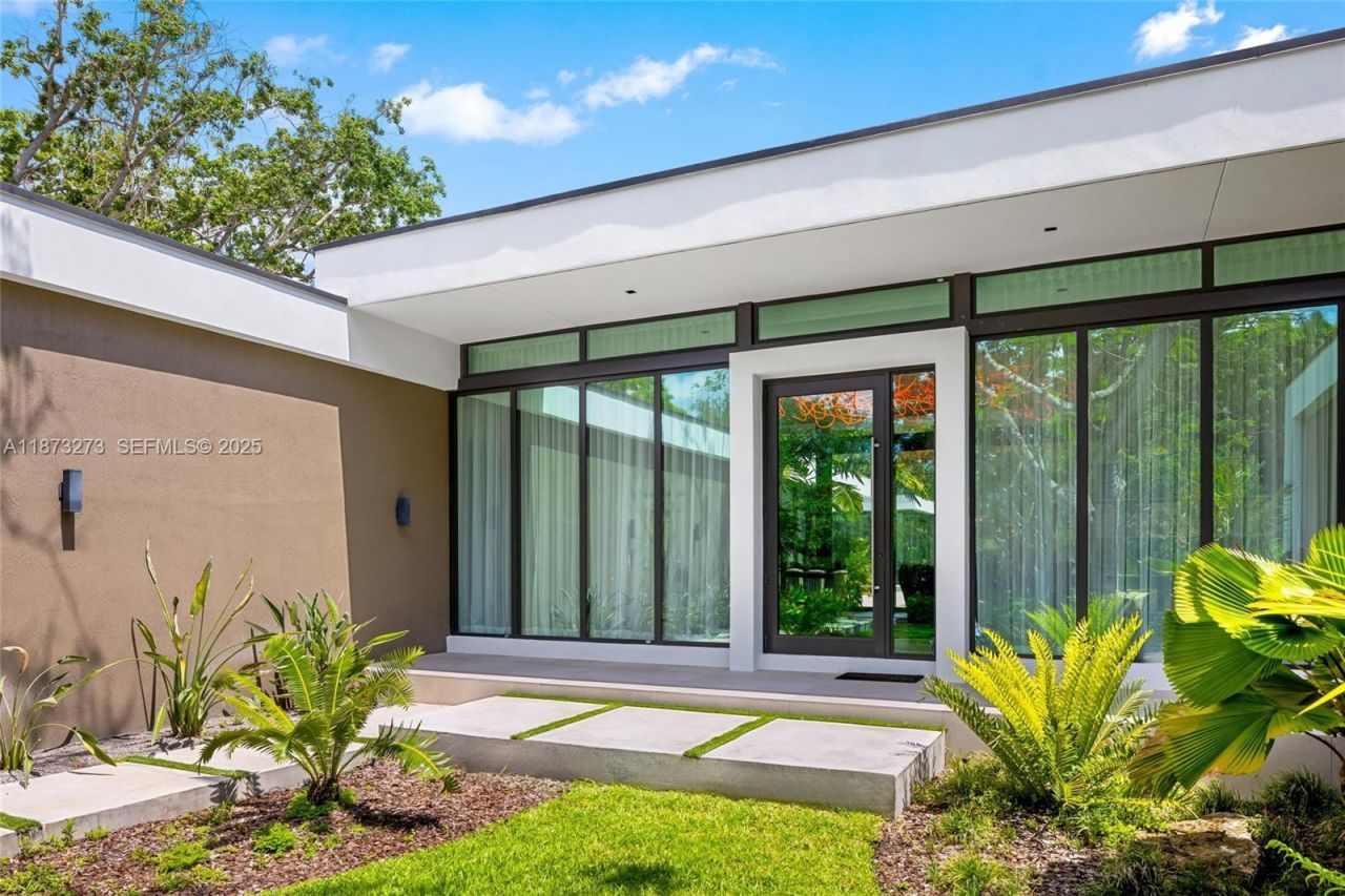 12100 SW 79th Ave, Pinecrest, FL 33156 Photo