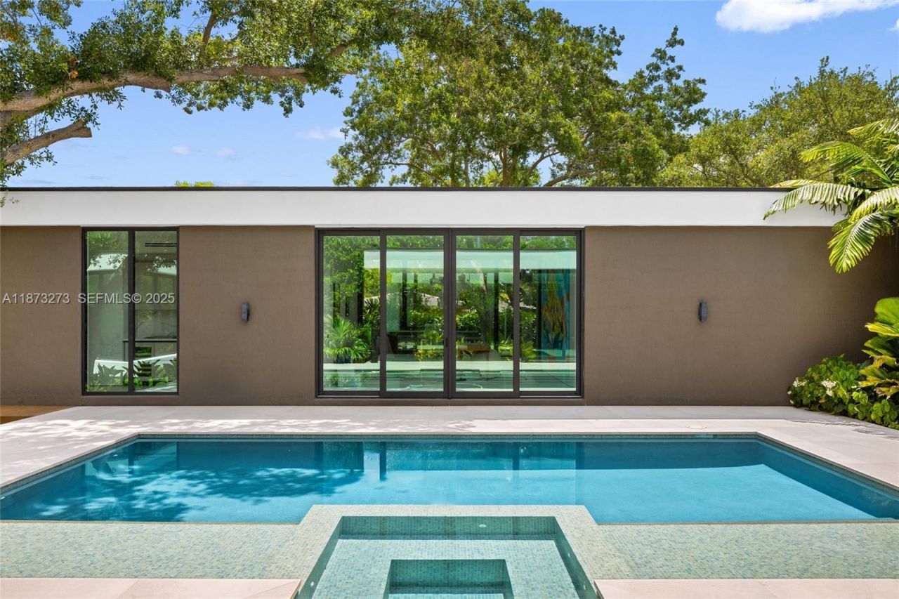 12100 SW 79th Ave, Pinecrest, FL 33156 Photo