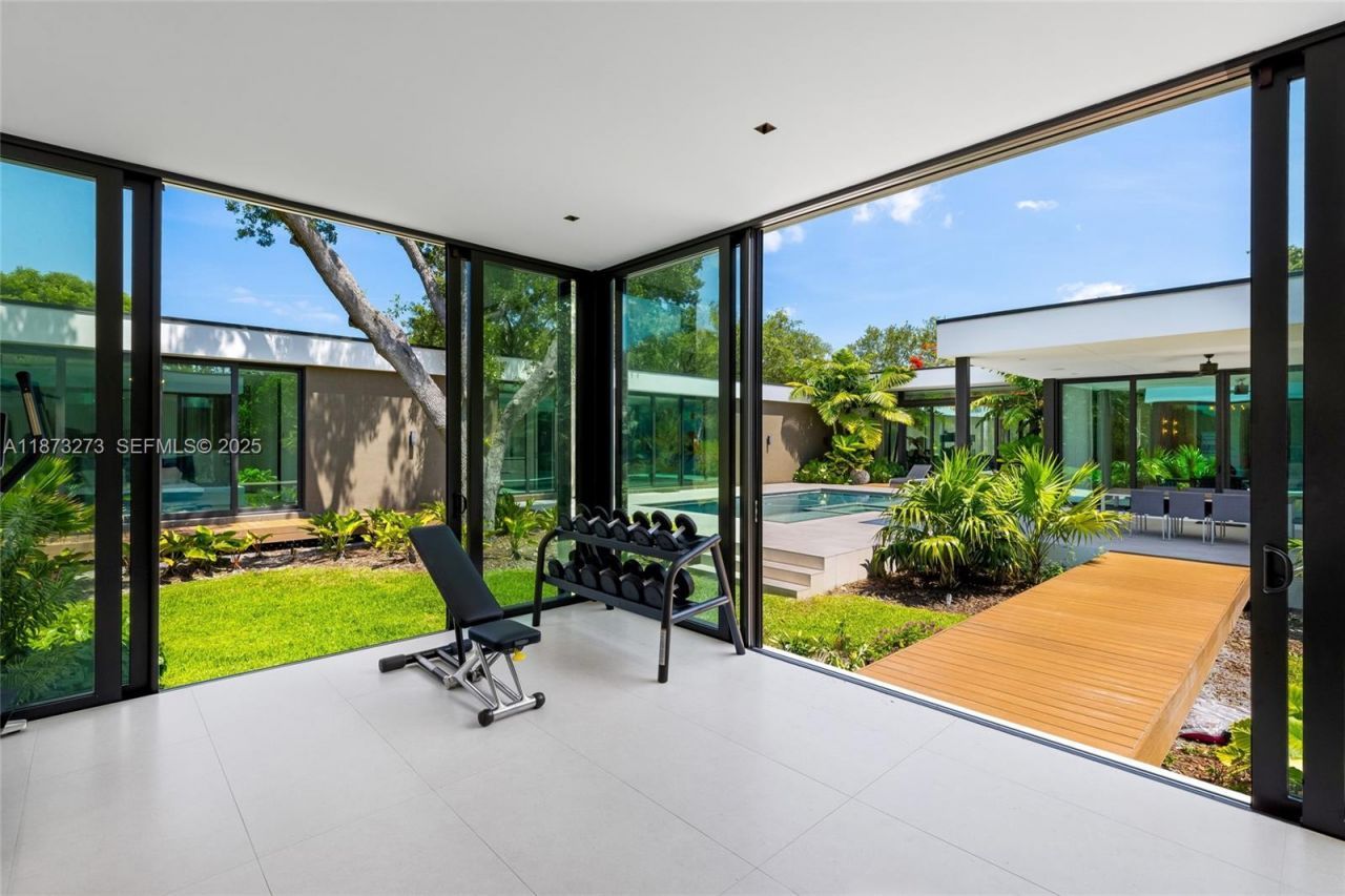 12100 SW 79th Ave, Pinecrest, FL 33156 Photo