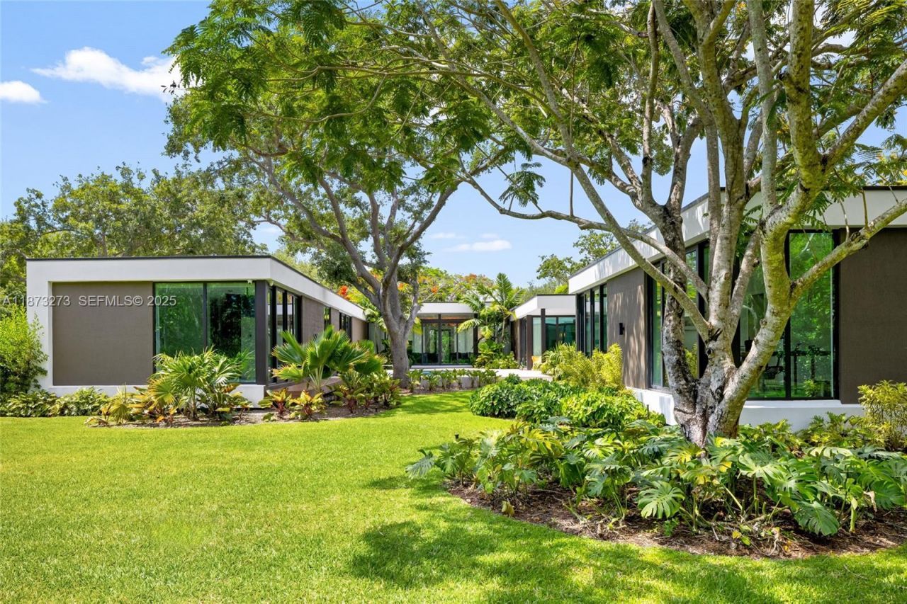 12100 SW 79th Ave, Pinecrest, FL 33156 Photo