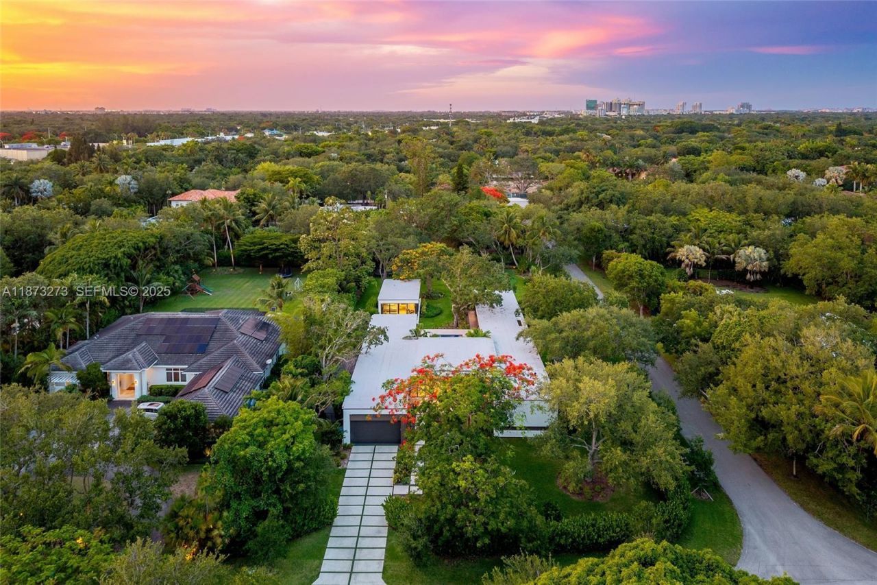 12100 SW 79th Ave, Pinecrest, FL 33156 Photo