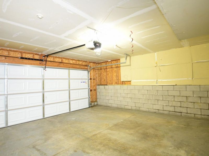 2730 Raphael Drive, Columbus, OH 43232 Photo 16