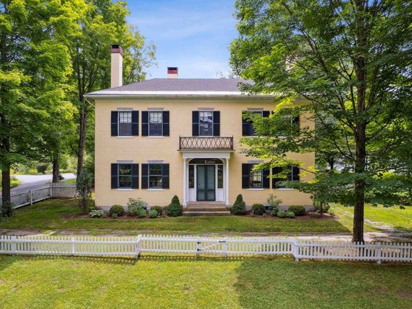 588 NH Route 10, Orford, NH 03777