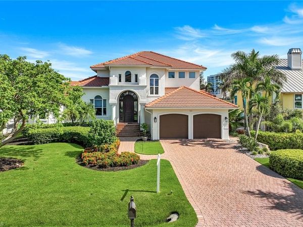 155 Heron AVE, NAPLES, FL 34108