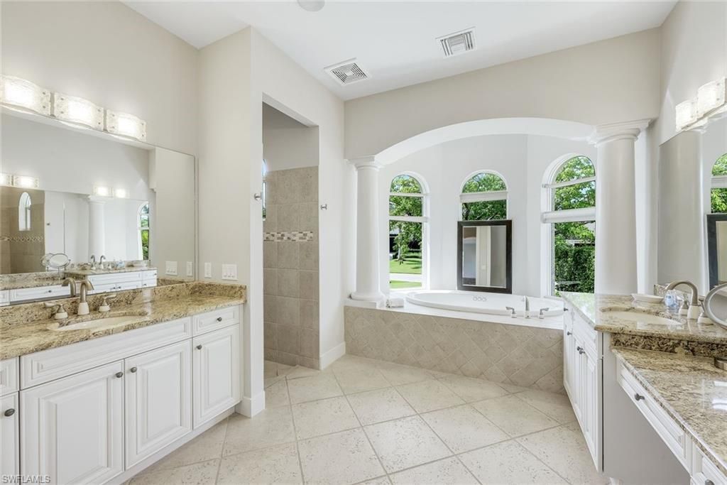 155 Heron Ave, Naples, FL 34108 Photo