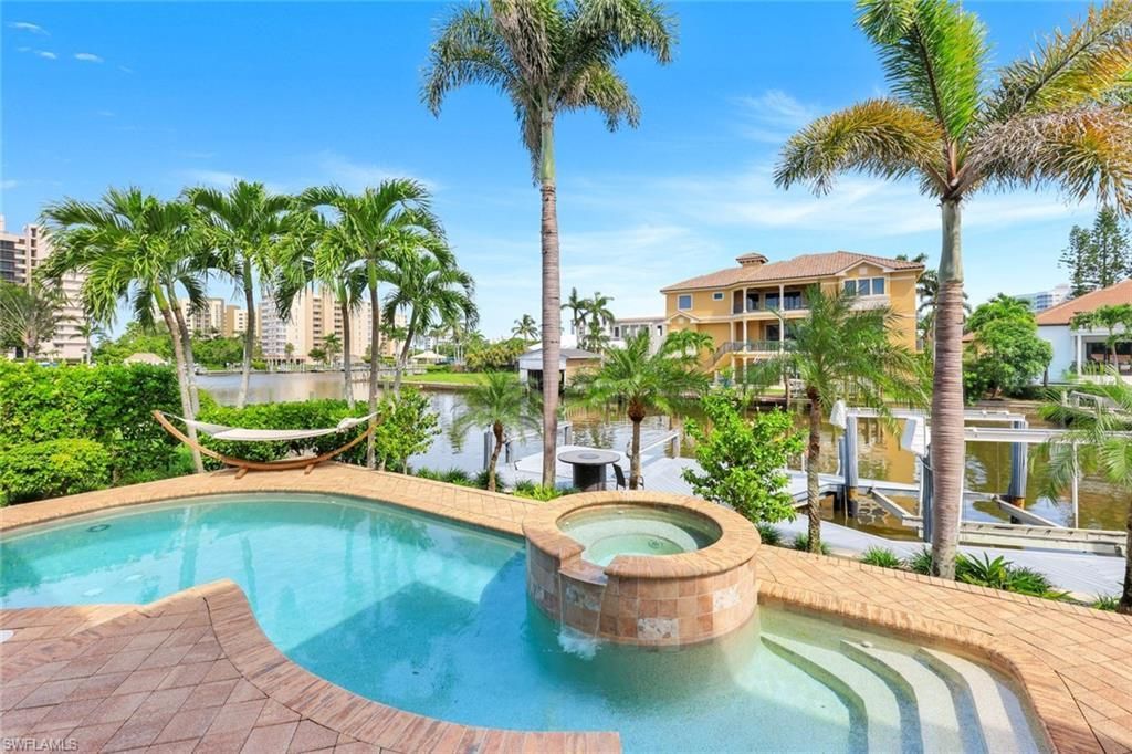 155 Heron Ave, Naples, FL 34108 Photo