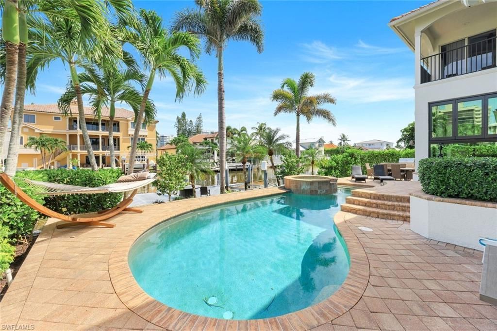 155 Heron Ave, Naples, FL 34108 Photo