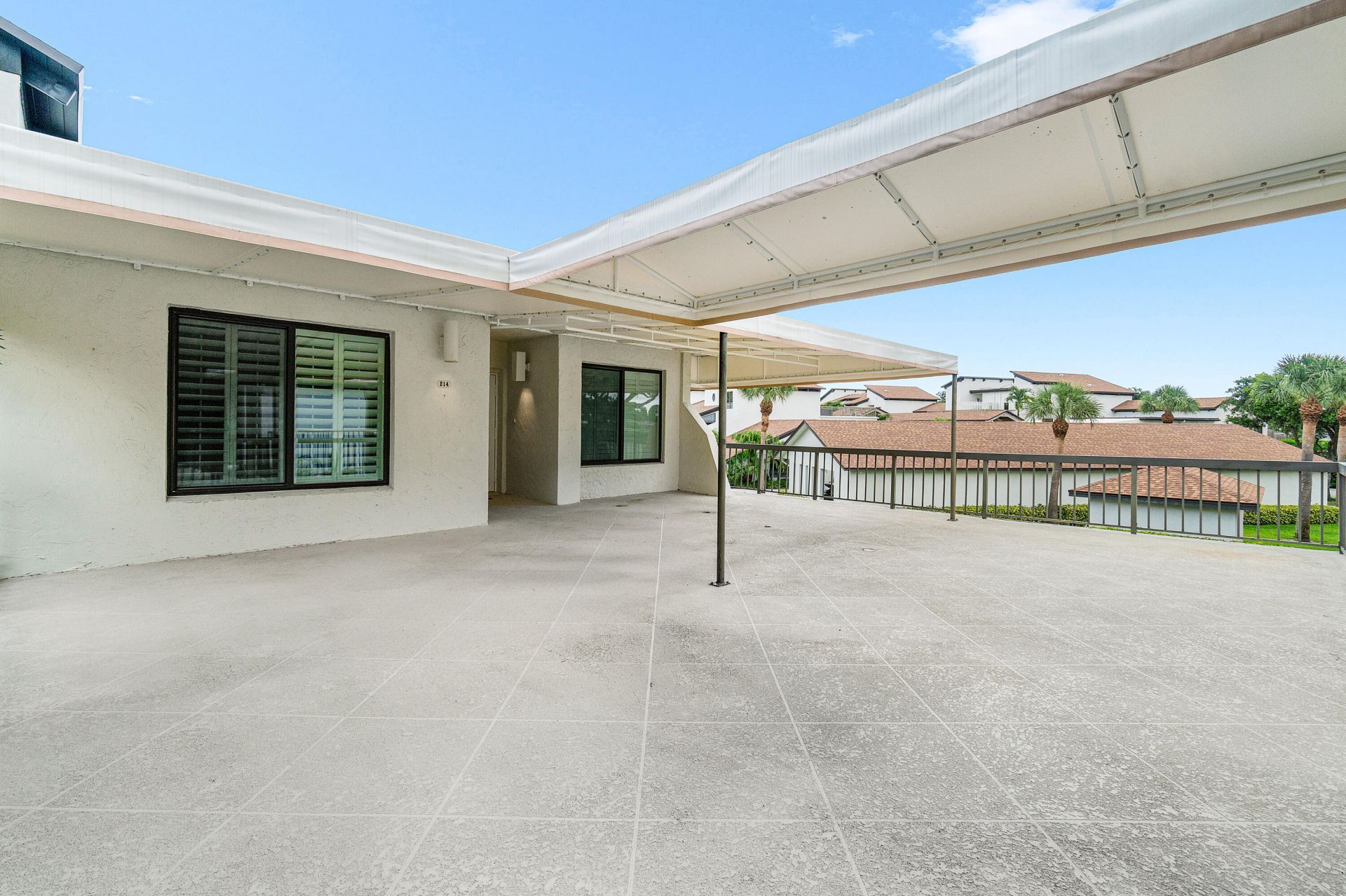 830 Greensward Court, Unit 214-H, Delray Beach, FL 33445 Photo