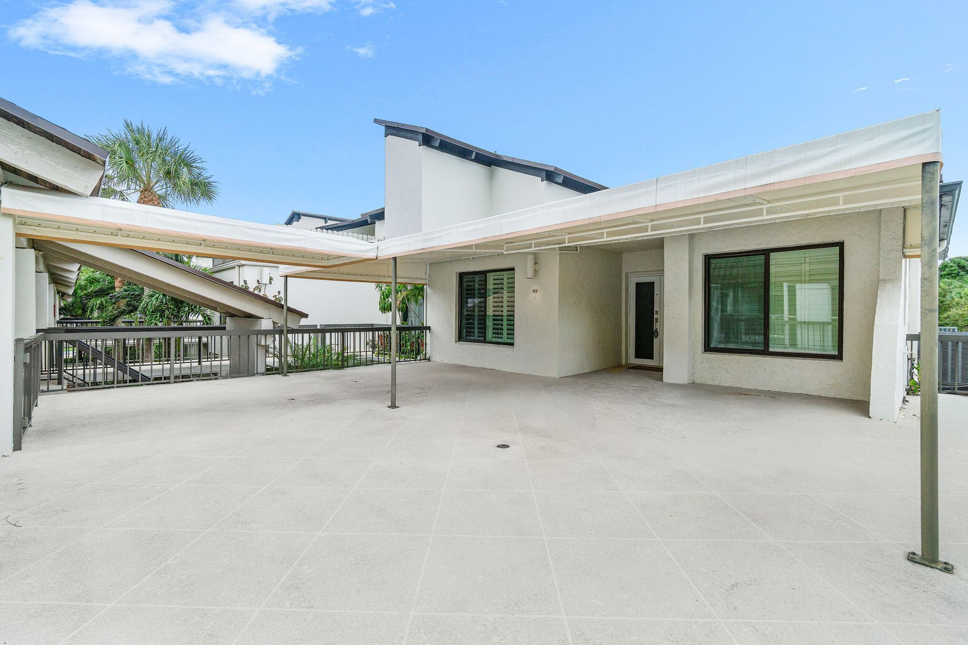 830 Greensward Court, Unit 214-H, Delray Beach, FL 33445 Photo