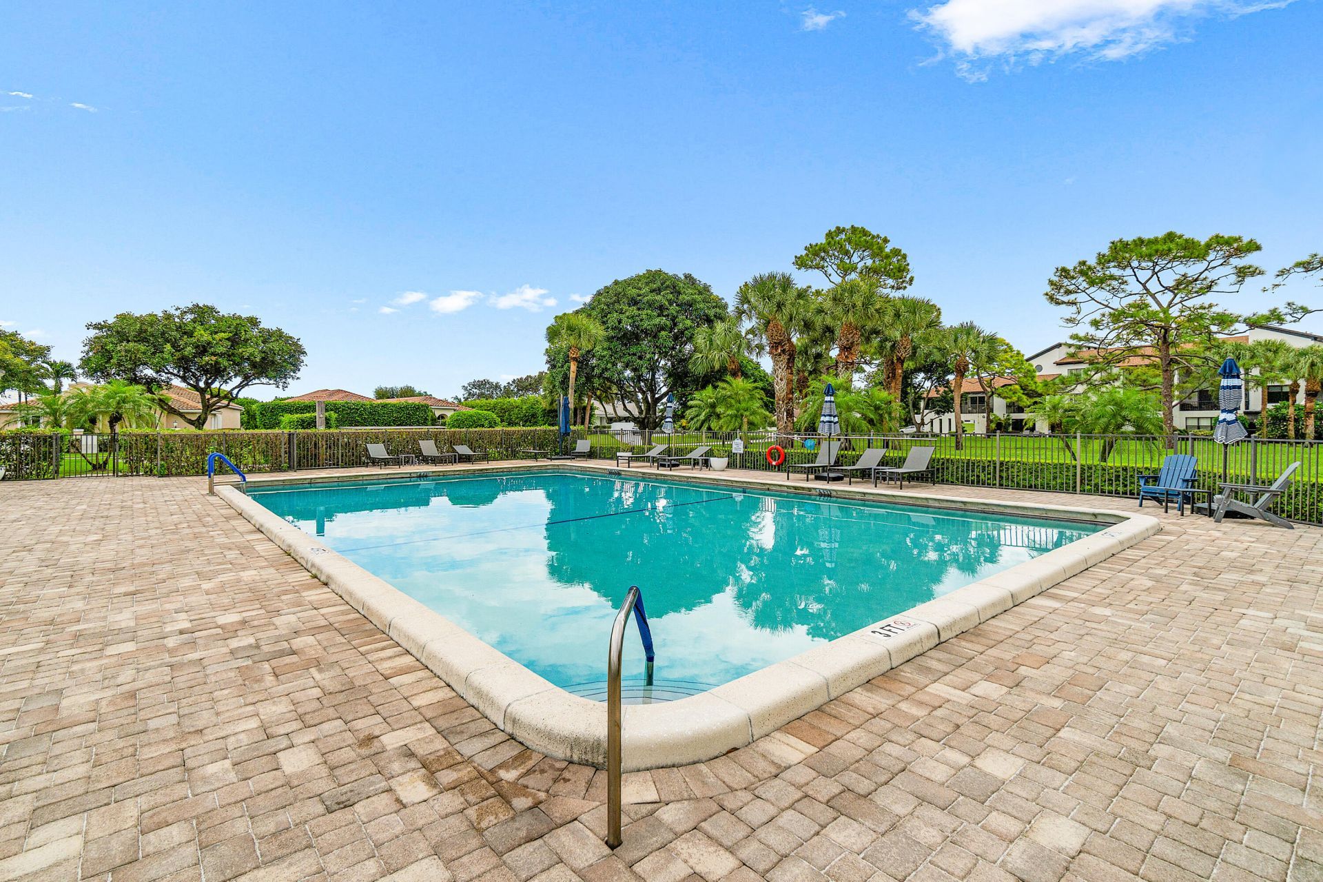 830 Greensward Court, Unit 214-H, Delray Beach, FL 33445 Photo