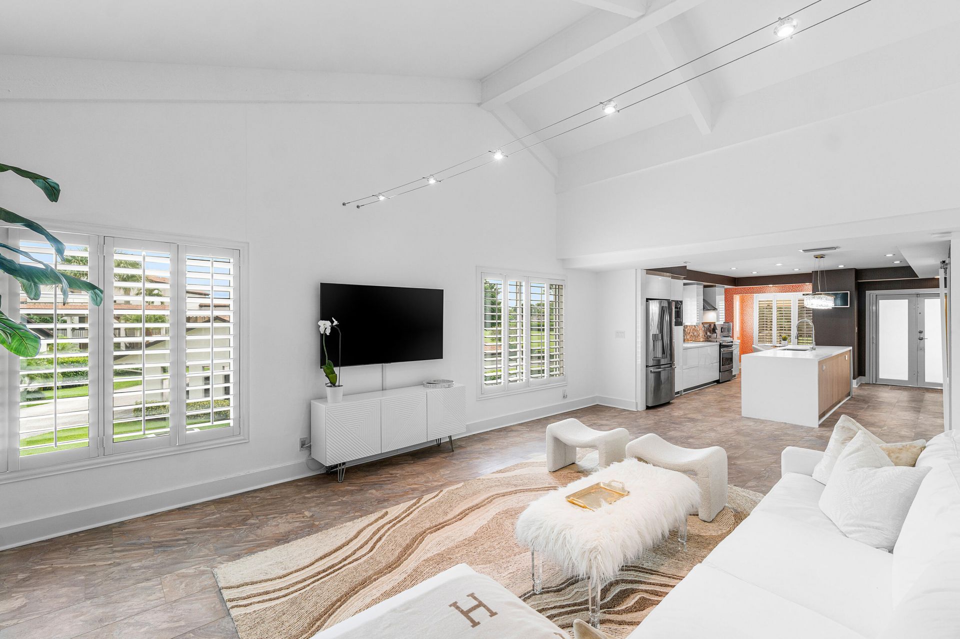 830 Greensward Court, Unit 214-H, Delray Beach, FL 33445 Photo