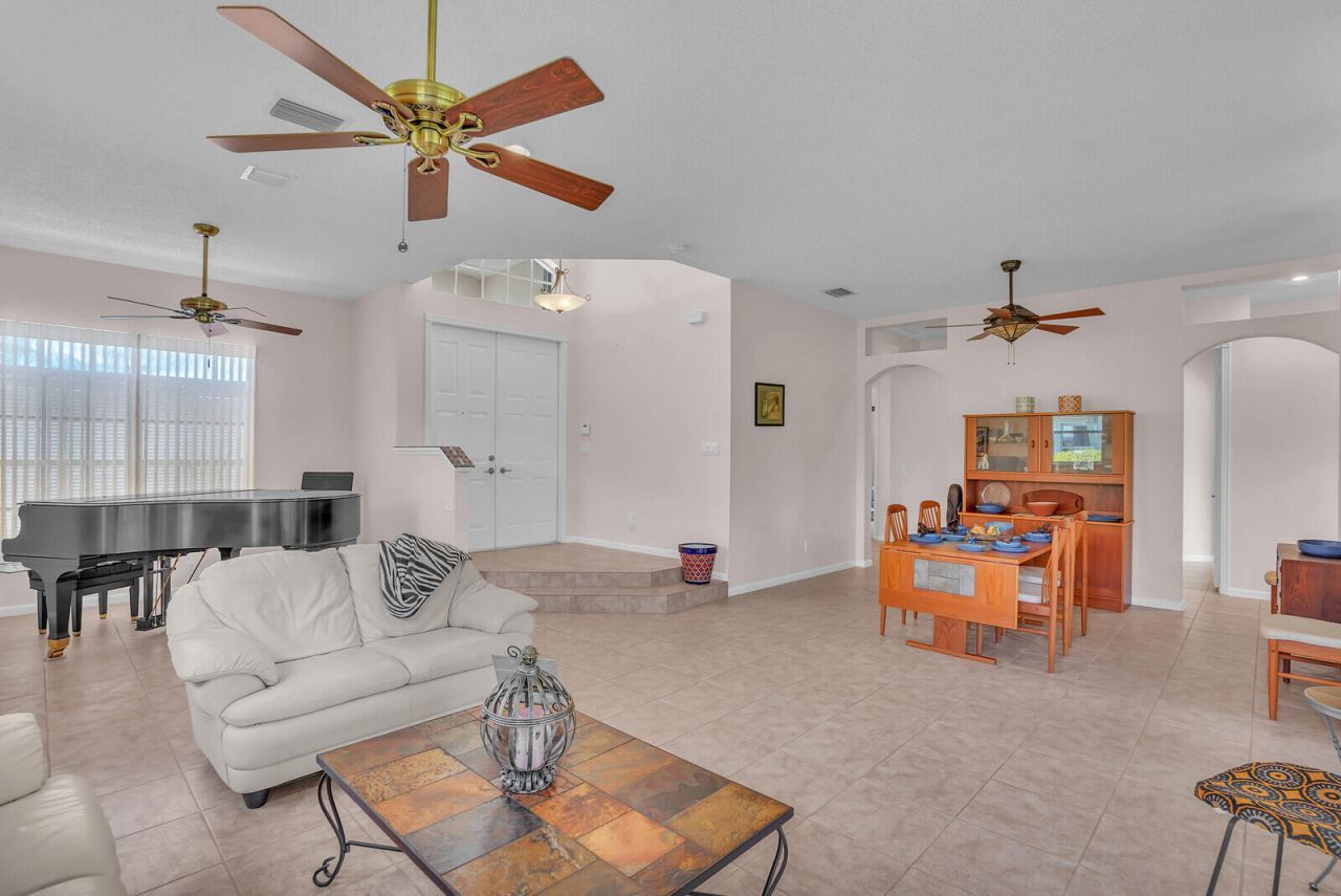 6674 Jog Palm Drive, Boynton Beach, FL 33437 Photo