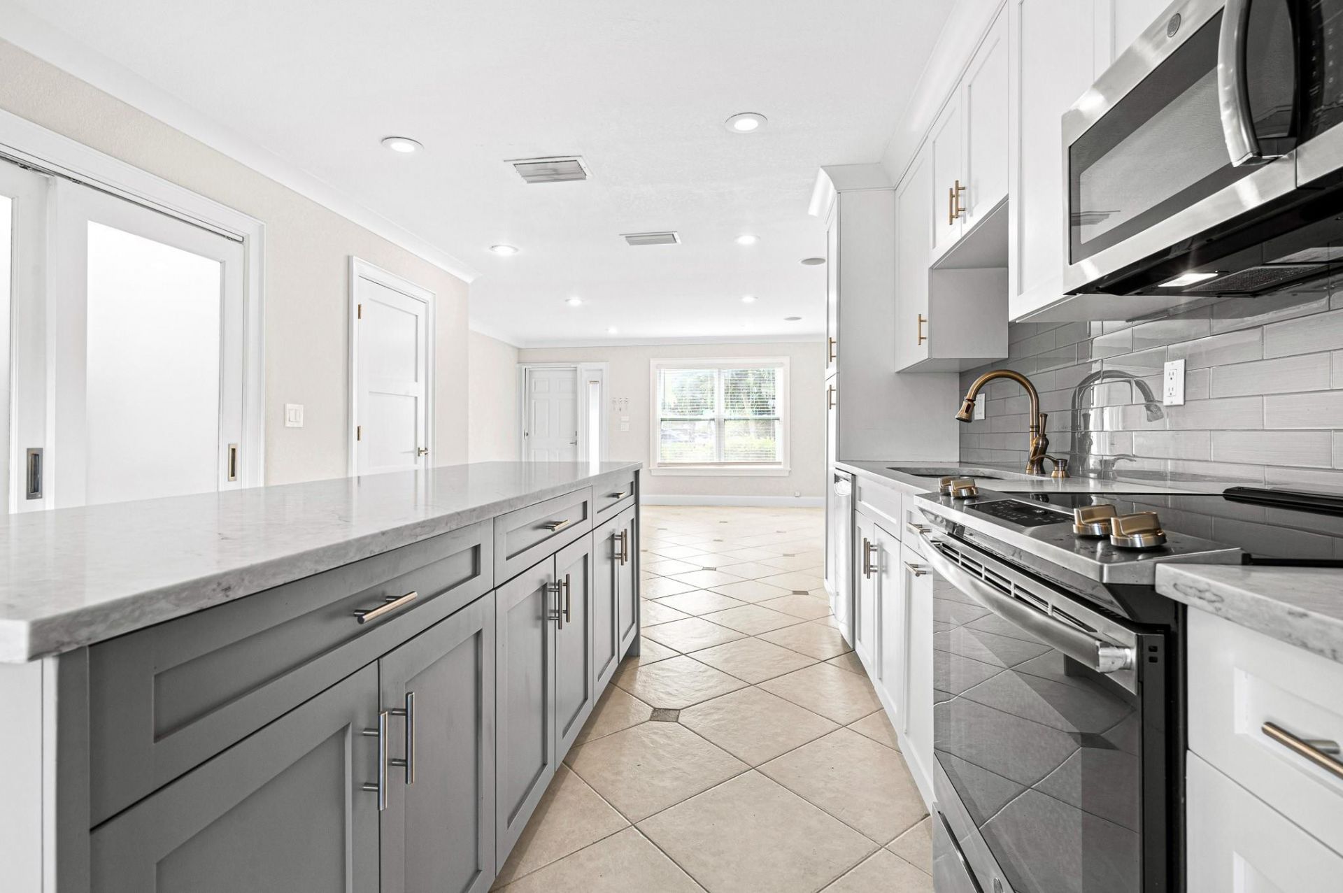 1917 NE 3rd Street, Unit 113, Deerfield Beach, FL 33441 Photo