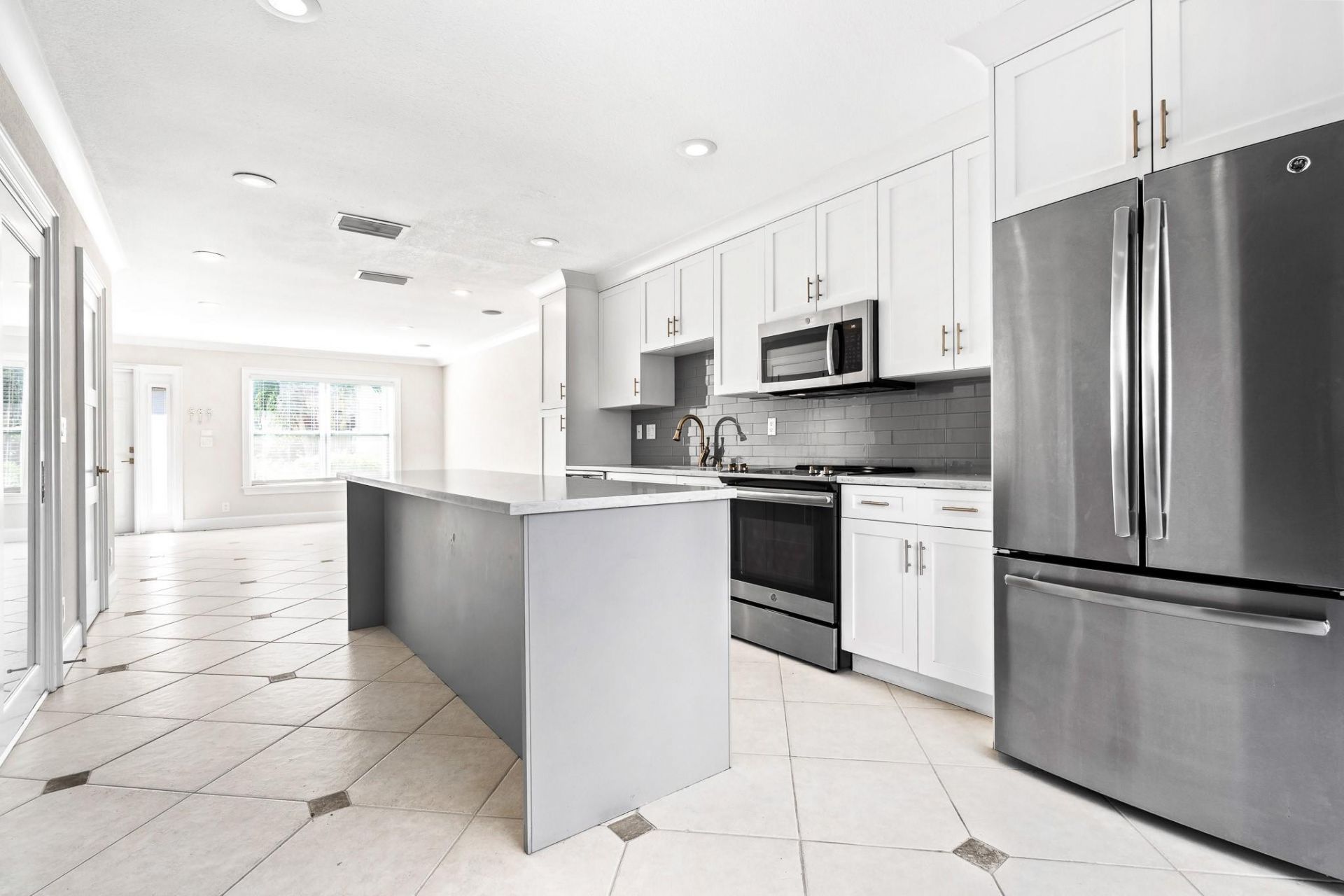 1917 NE 3rd Street, Unit 113, Deerfield Beach, FL 33441 Photo