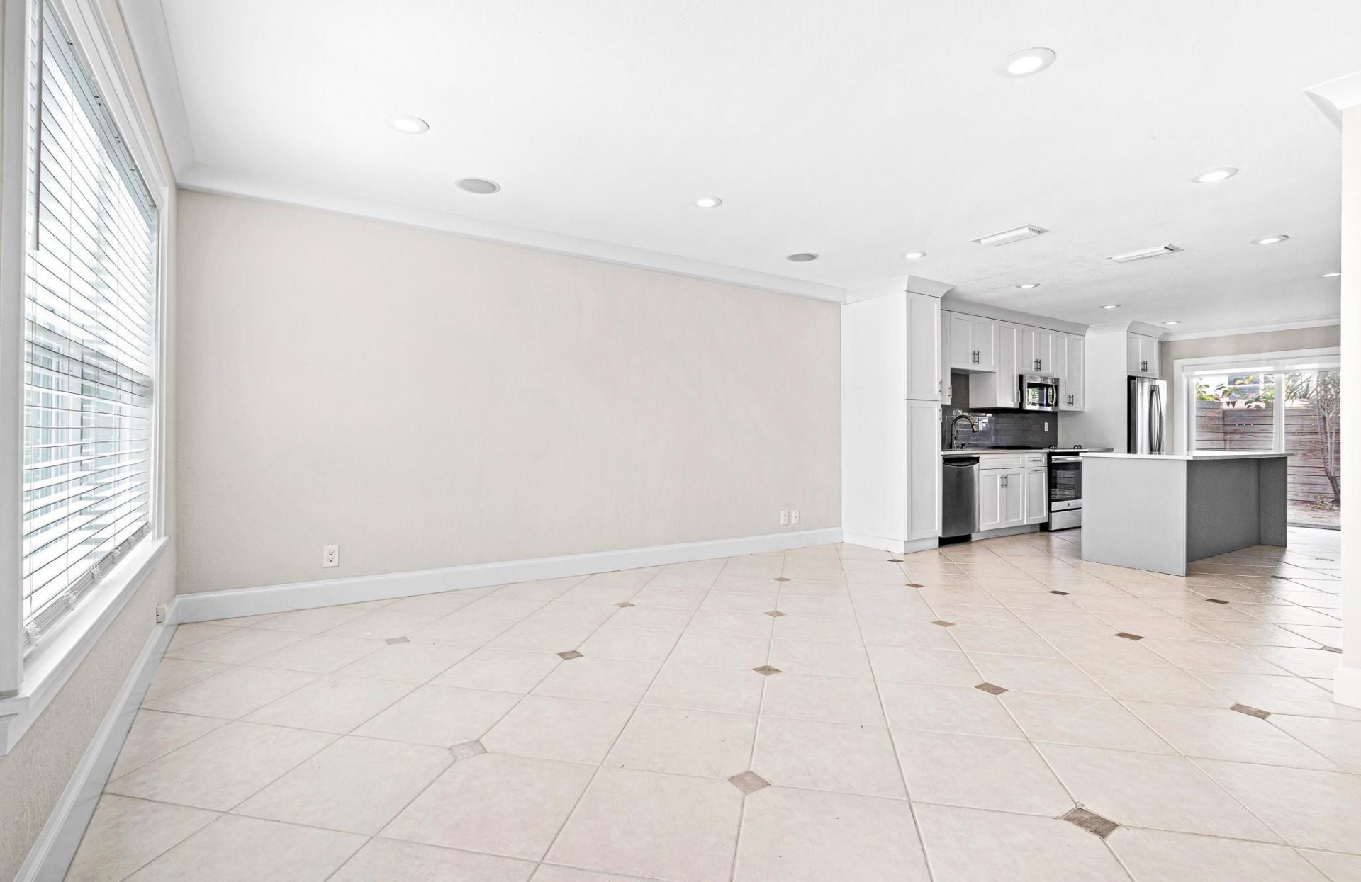 1917 NE 3rd Street, Unit 113, Deerfield Beach, FL 33441 Photo