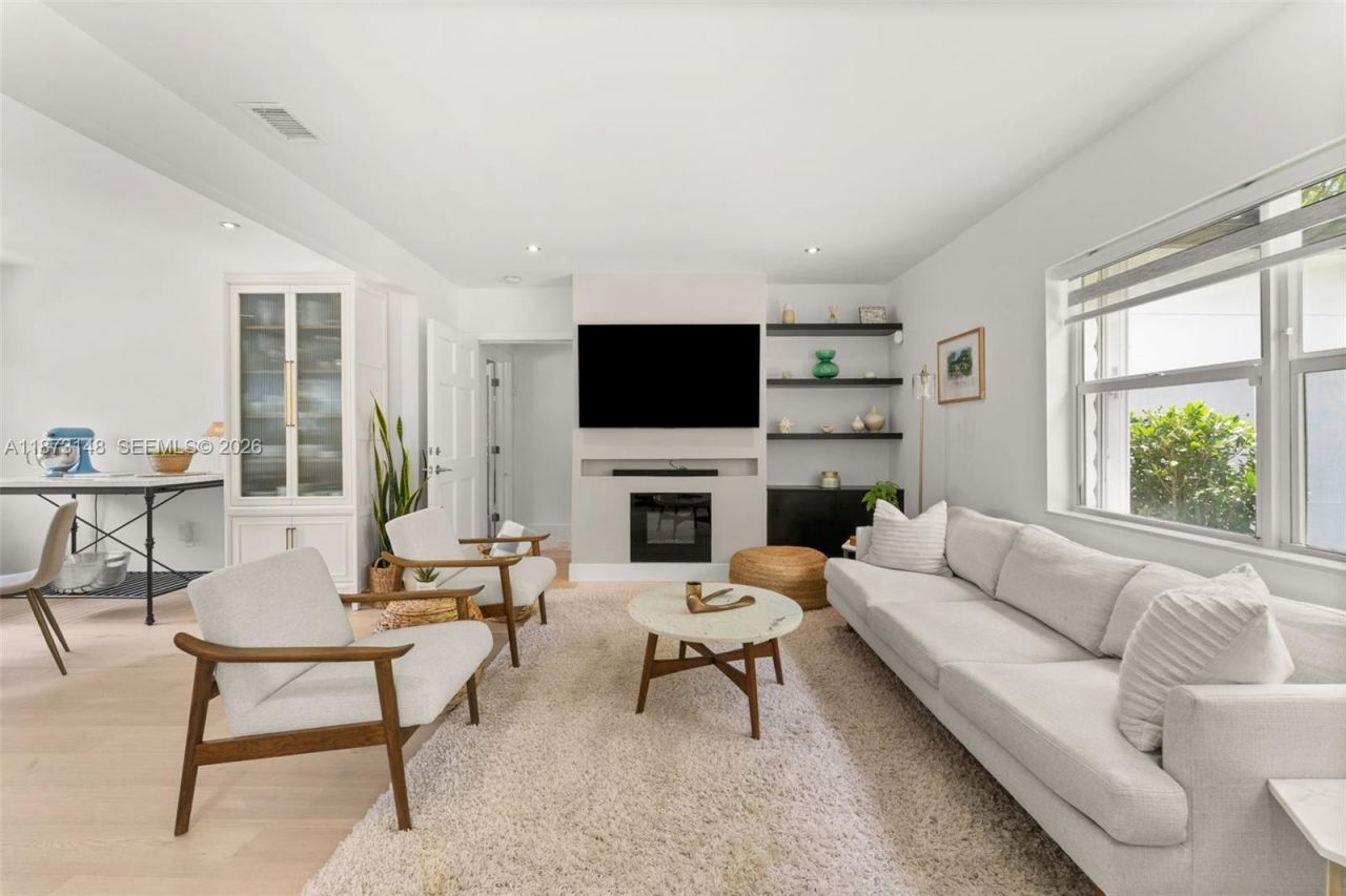 5 NW 107th St, Miami Shores, FL 33168 Photo