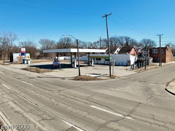 2561 S Fort Street, Detroit, MI 48217