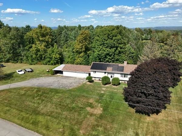 252 Mountain View Drive, Newport City, VT 05855