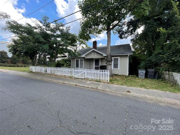 1608 Duckworth Avenue, Charlotte, NC 28208