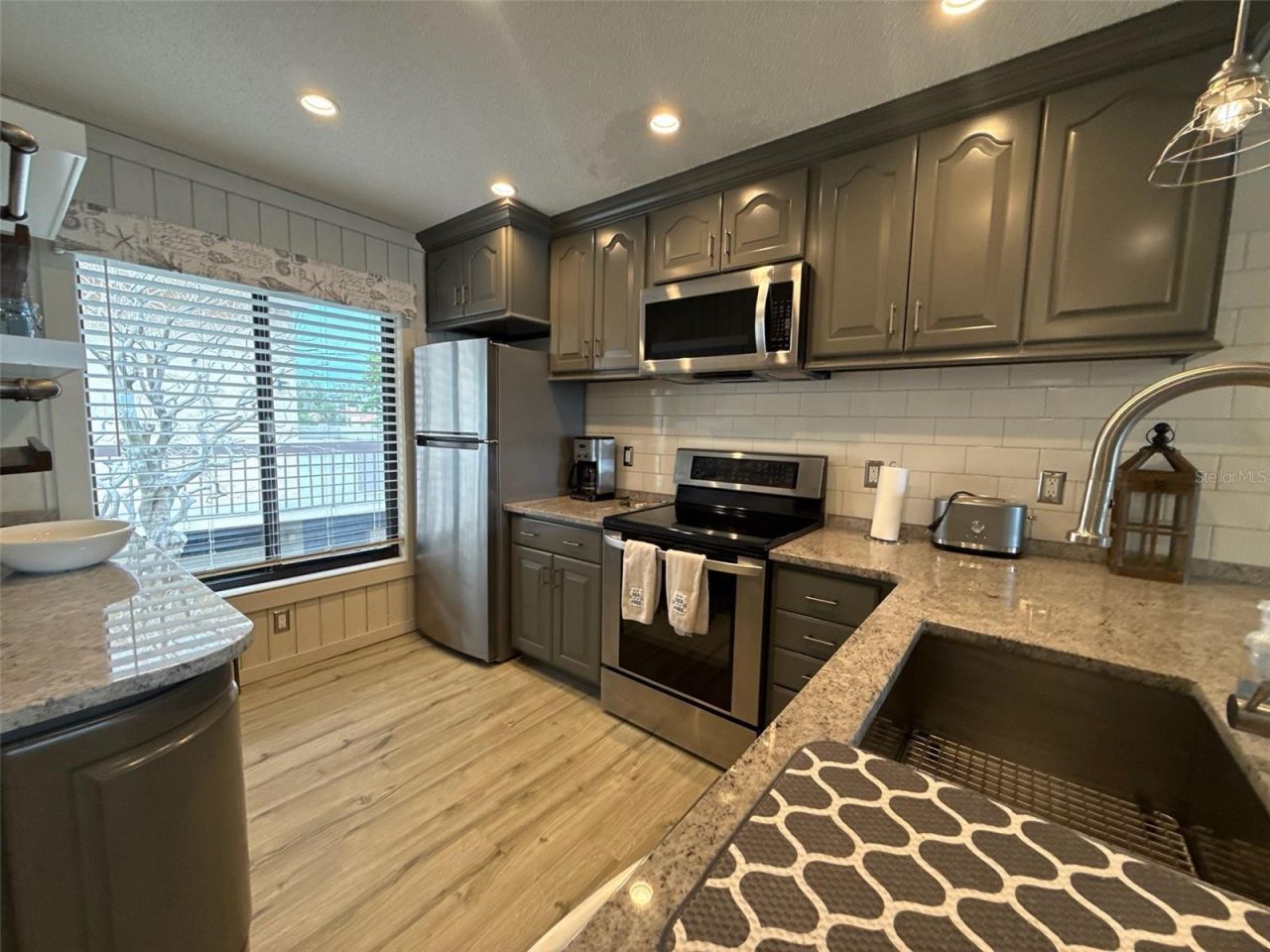 6158 Palma Del Mar Boulevard S, Unit 205, Saint Petersburg, FL 33715 Photo