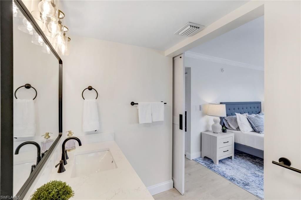 4150 Crayton Rd, Unit B2, Naples, FL 34103 Photo