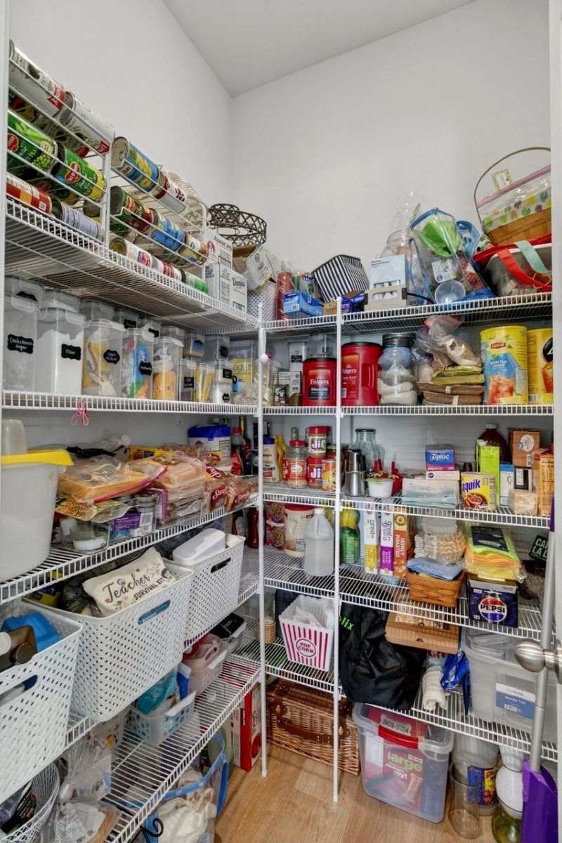 466 Woodgate Way Photo 22