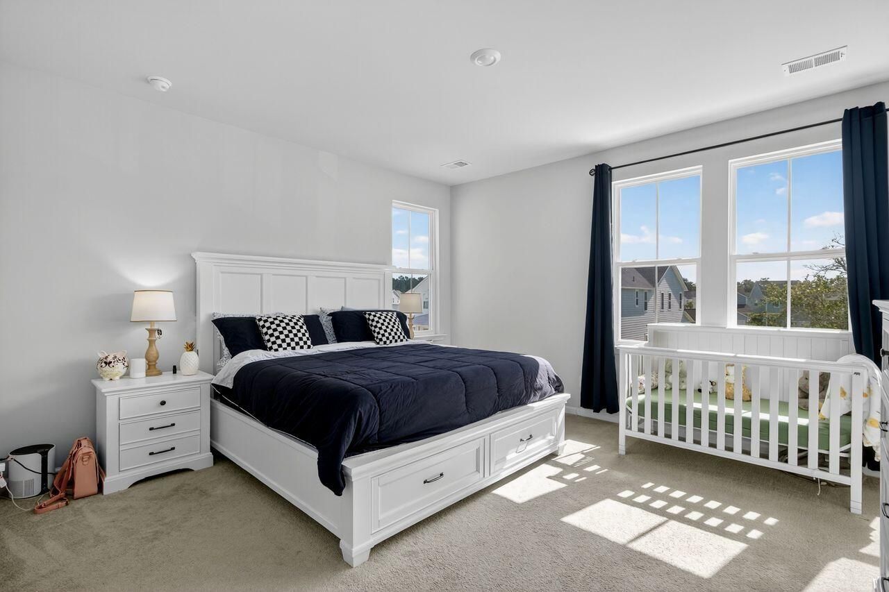 466 Woodgate Way Photo 29