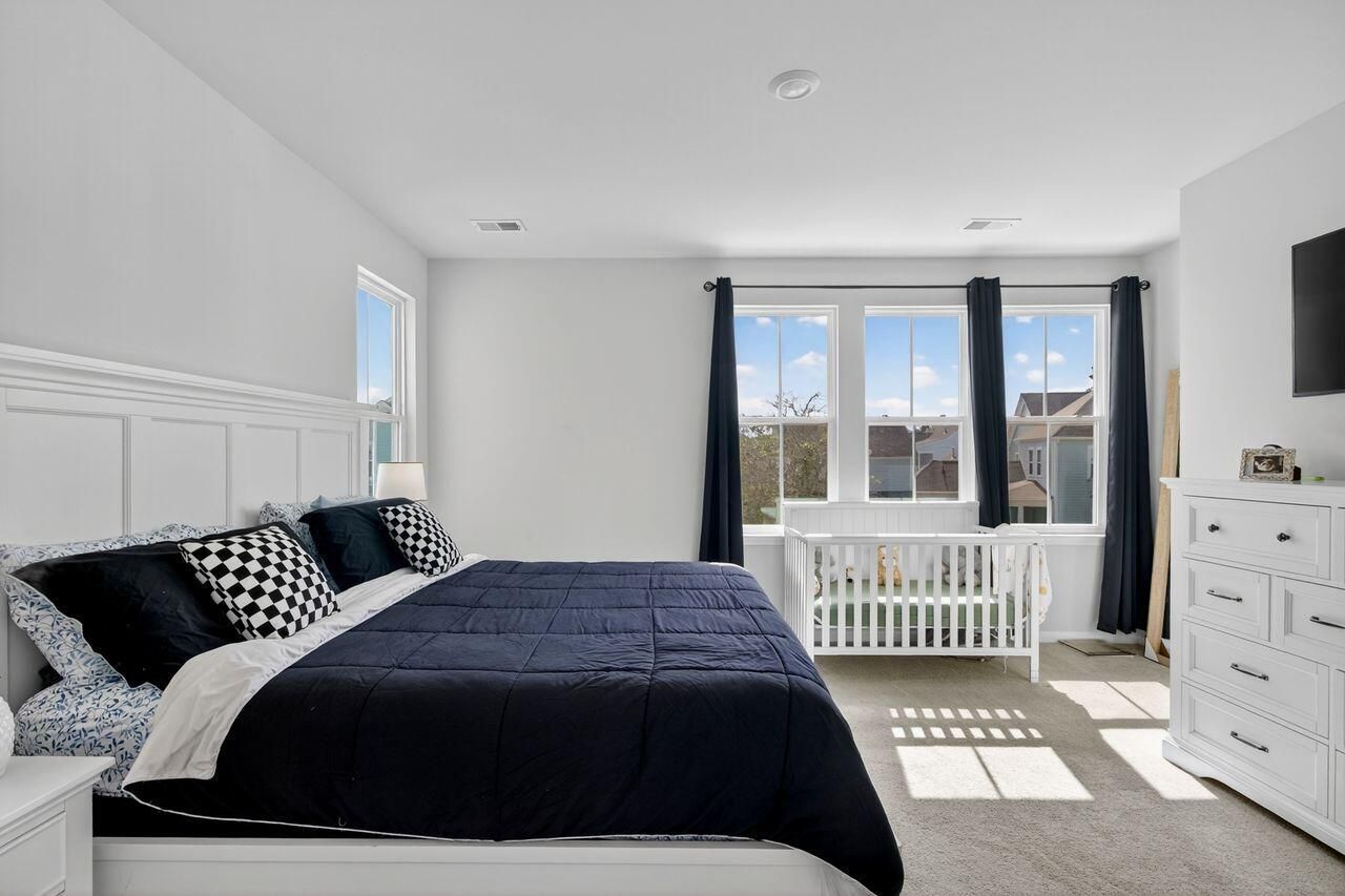 466 Woodgate Way Photo 30