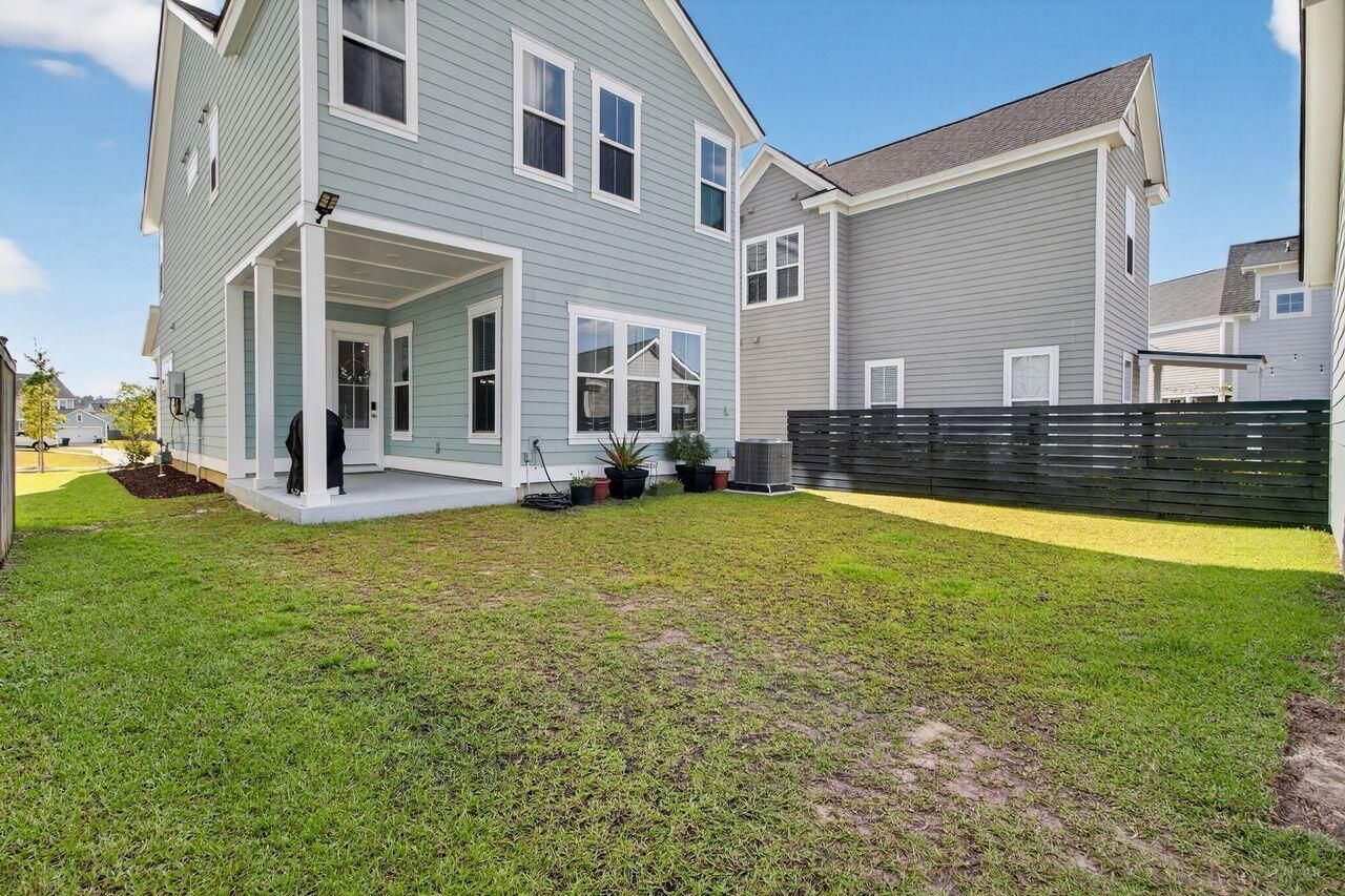 466 Woodgate Way Photo 43