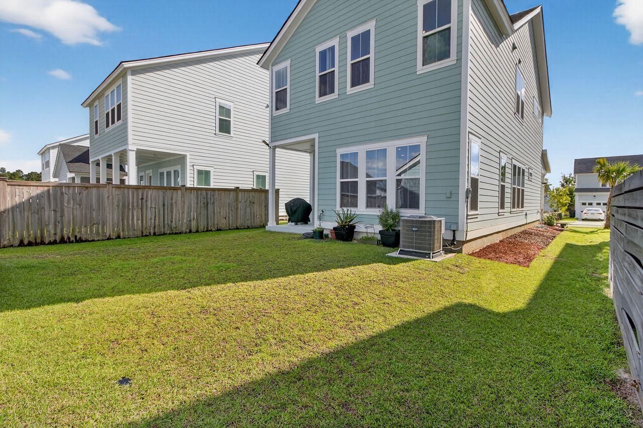 466 Woodgate Way Photo 45