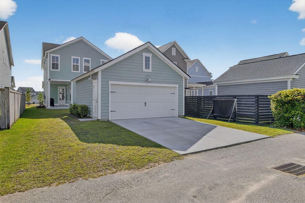 466 Woodgate Way Photo 46