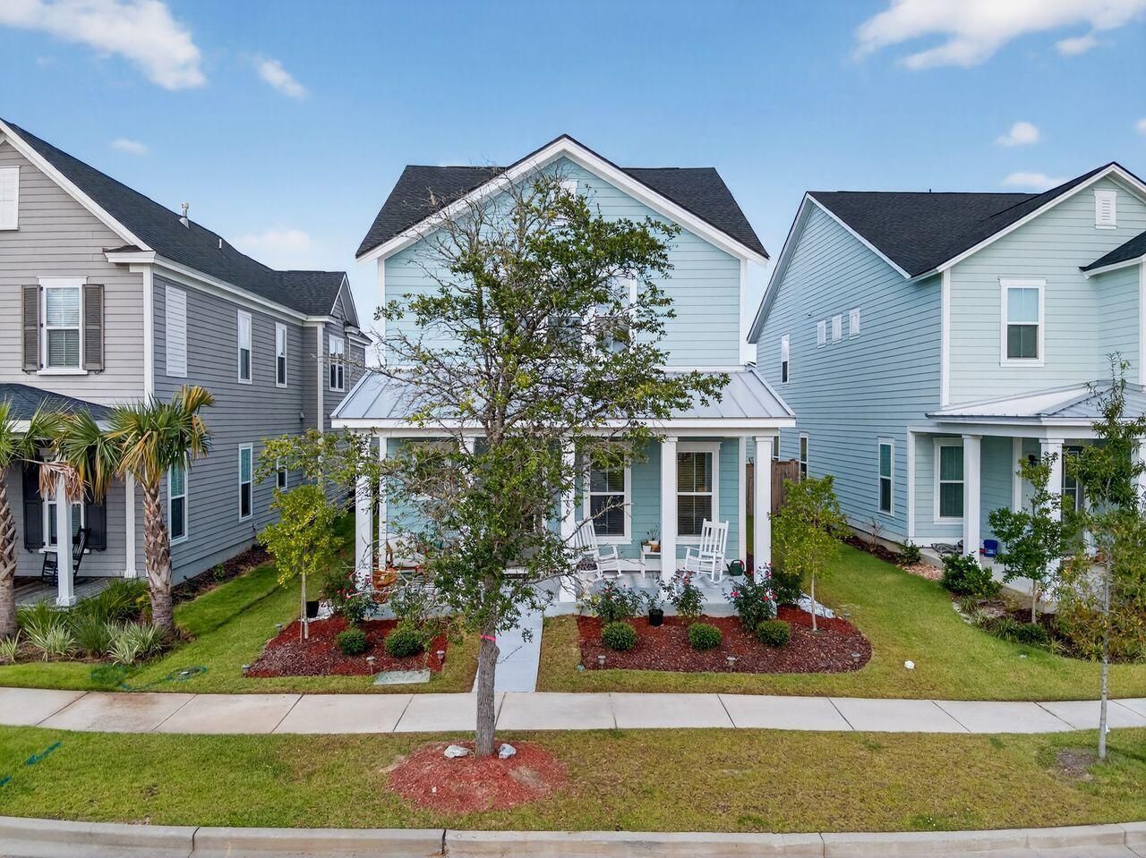 466 Woodgate Way Photo 6