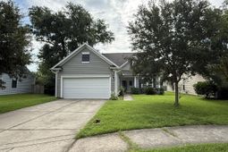 1572 Pixley Street photo 4