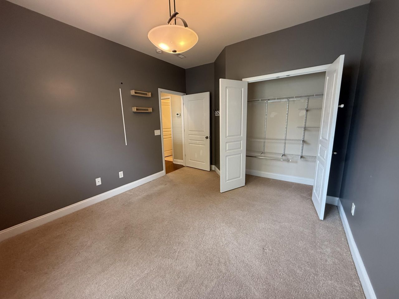 1572 Pixley Street Photo 25