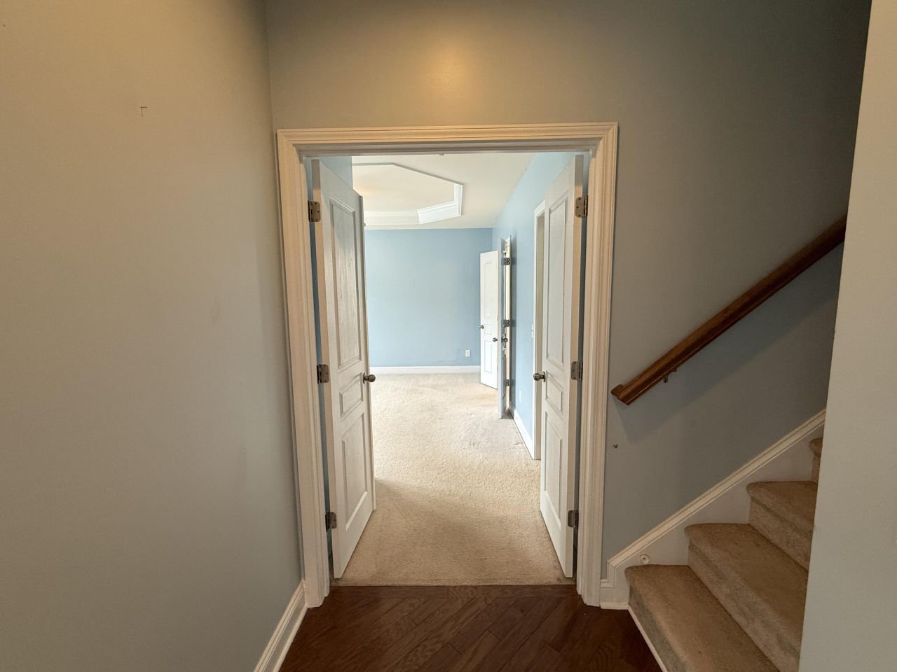 1572 Pixley Street Photo 28
