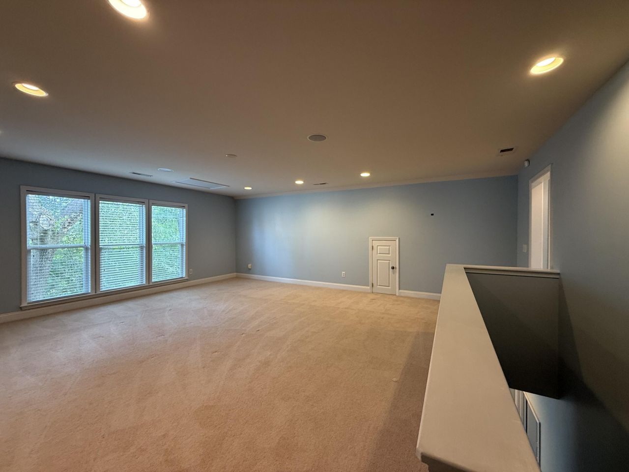 1572 Pixley Street Photo 39