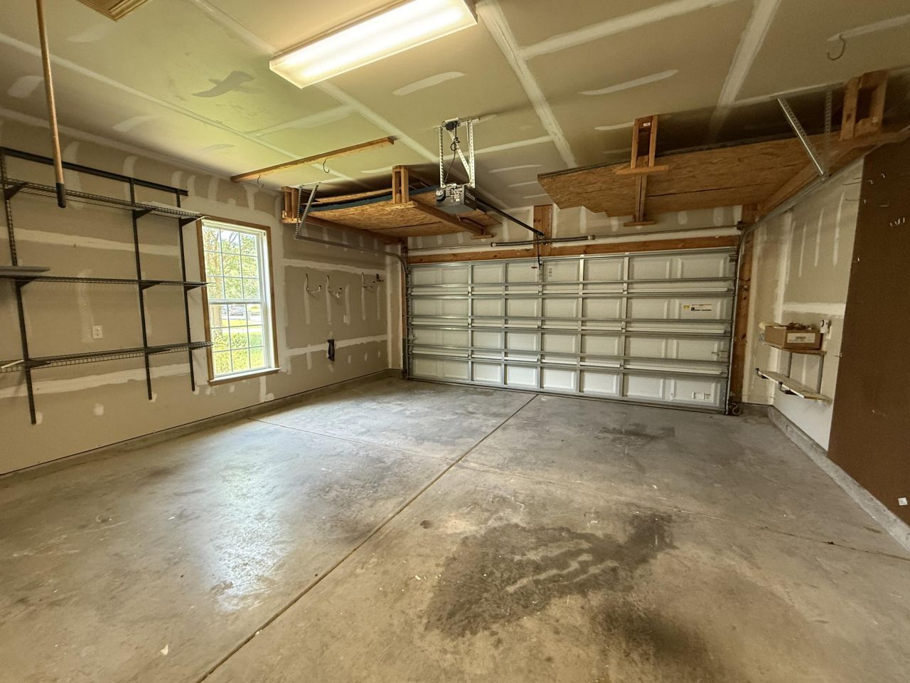 1572 Pixley Street Photo 45